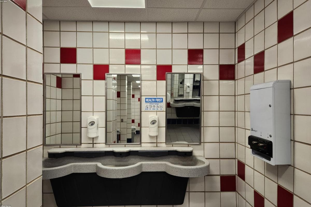 Badkamer in Zuid-Holland: Badkamer en keuken, Rotterdam